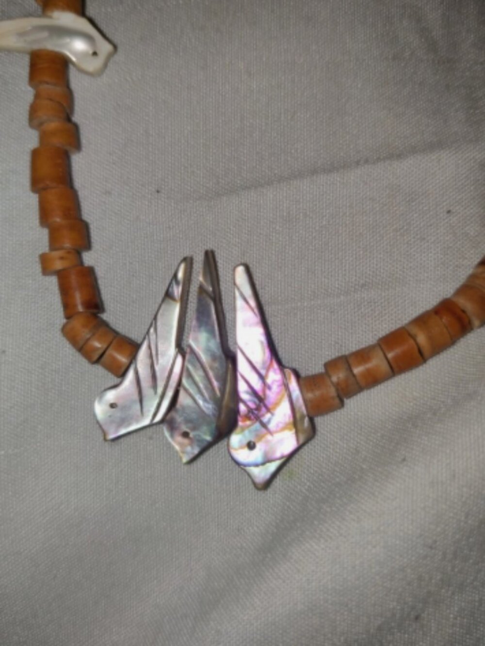 Vintage Native American Carved Bird Fetish Heishi Beaded Necklace (Beautiful